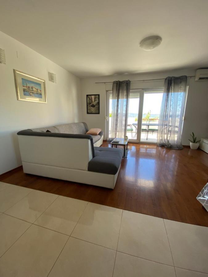 Apartman Mila Daire Kastela Dış mekan fotoğraf