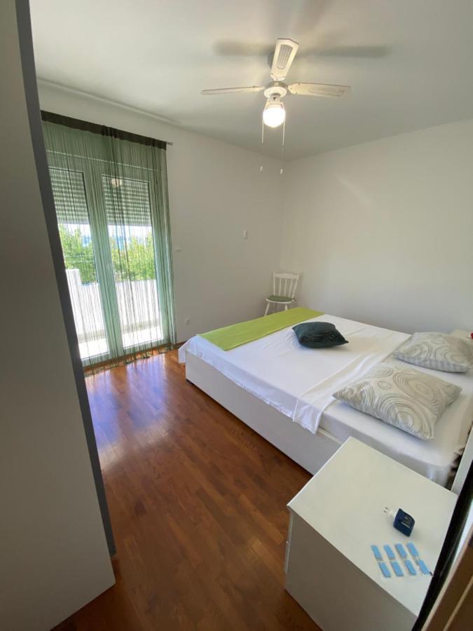 Apartman Mila Daire Kastela Dış mekan fotoğraf